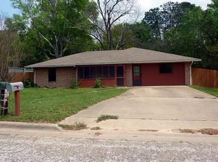 708 N Hamlett St, Athens, TX 75751