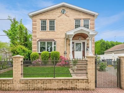 85-49 258th Street, Floral Park, NY, 11001