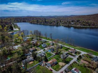 10 Lockwood Rd, Kent Lakes, NY 10512