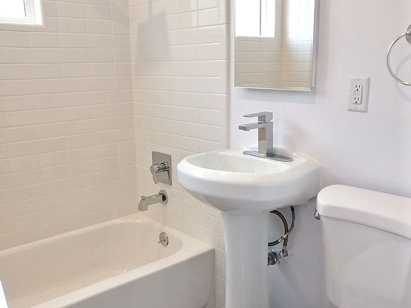 5th image of 127 Rosemont Ave APT 8