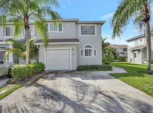 4752 SW 13th Pl, Deerfield Beach, FL 33442