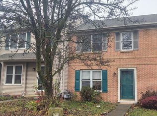 102 Stonecrest Ct, Stevens, PA 17578