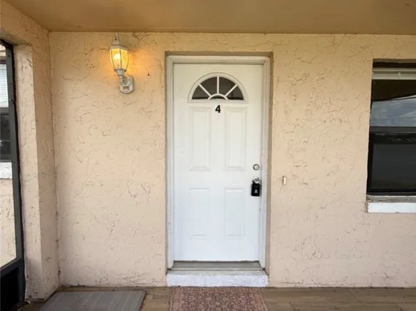 317 E Main St, Avon Park, FL 33825