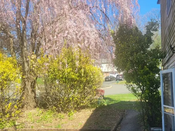 (undisclosed Address), Pearl River, NY 10965