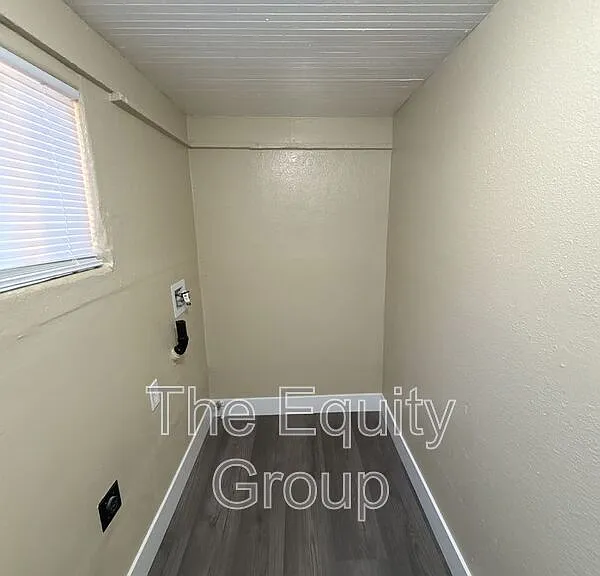 928.5 W Goshen Ave — Photo 7