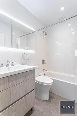 Rented by Bond New York | media 32