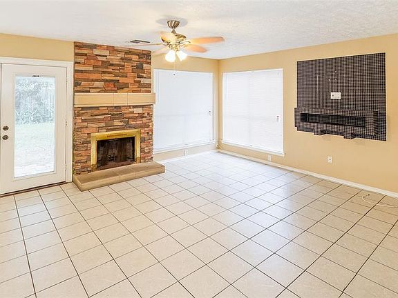 4th image of 5203 E Pagewick Dr