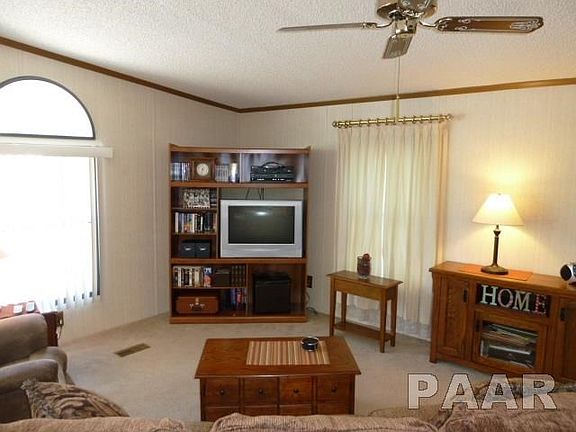3rd image of 102 Buckeye Dr