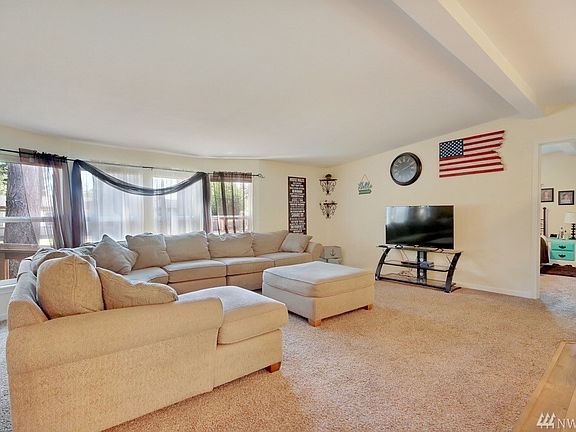 5th image of 11615 242nd Avenue Ct E