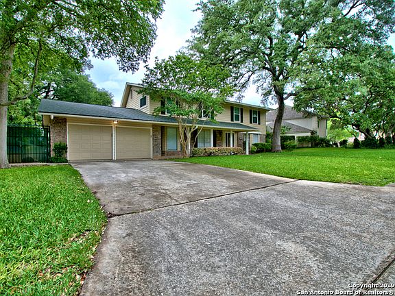 2nd image of 13011 Chateau Forest Ln