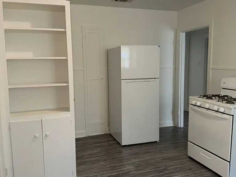 3108 Cole Ave — Photo 5