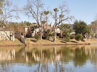 2223 Country Club Blvd, Sugar Land, TX 77478