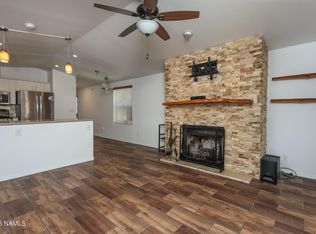 1065 E Chalet Pl, Munds Park, AZ 86017