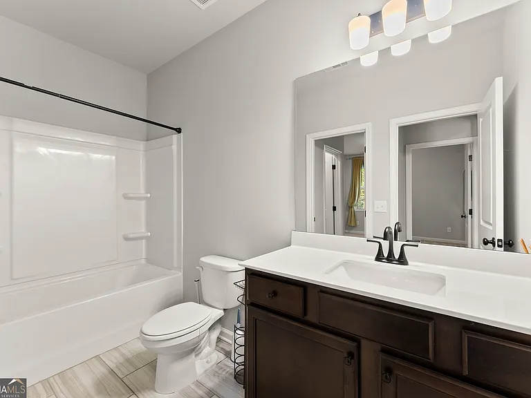 4656 Silver Oak Dr SW — Photo 11
