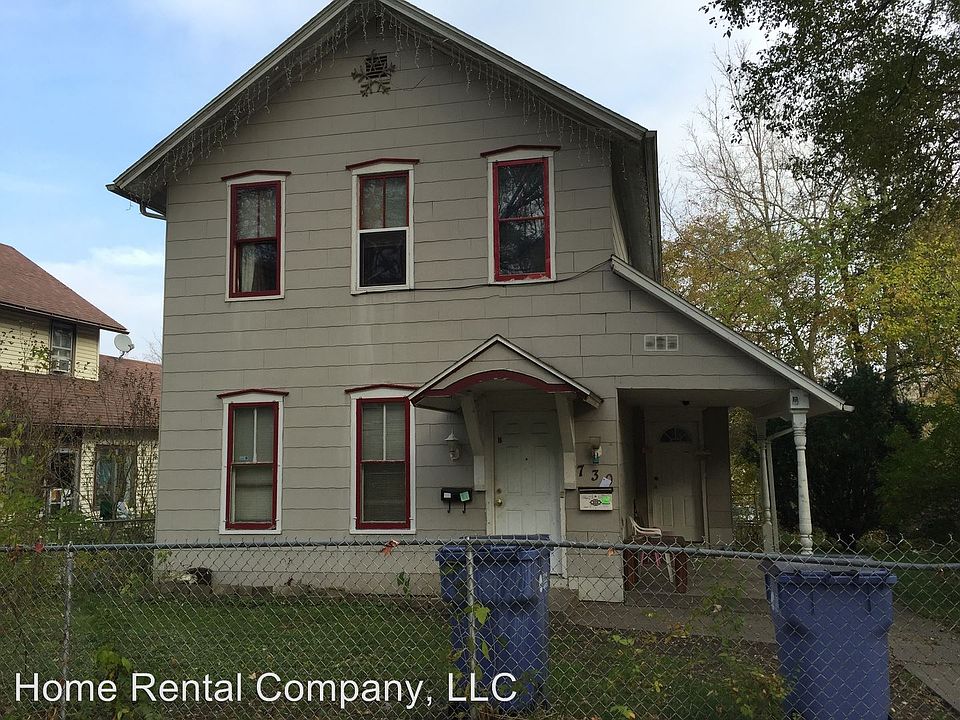 1st image of 730 Clancy Ave NE #2