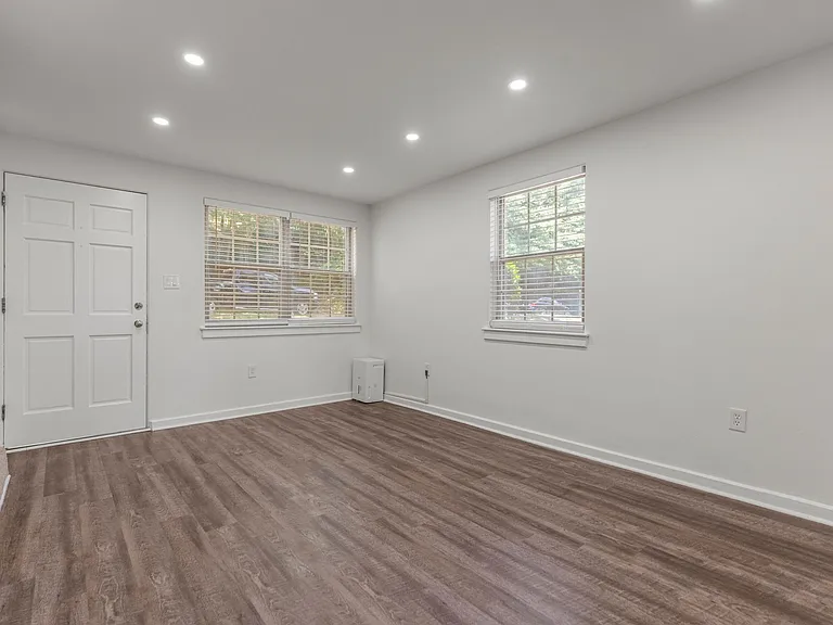 53 Faris Cir — Photo 17