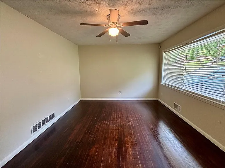 2712 Sherlock Dr #A — Photo 11