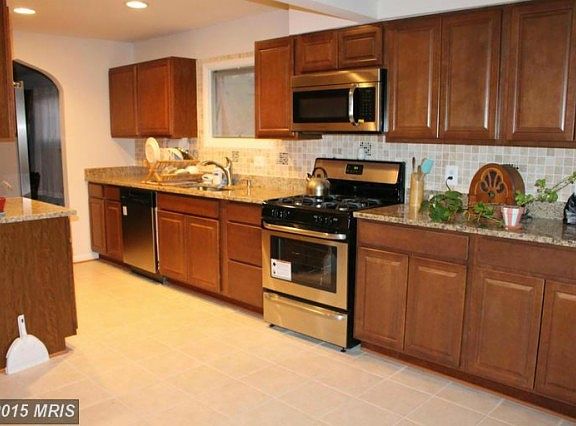 4th image of 6713 Osborn St