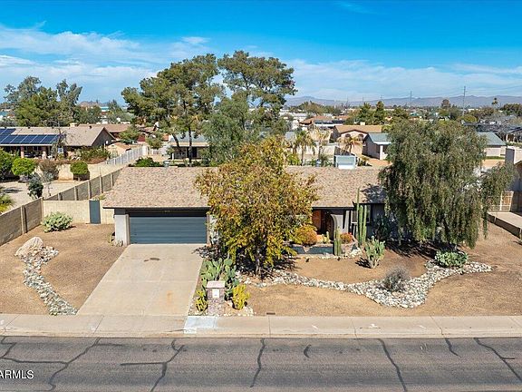 2nd image of 3122 E Claire Drive