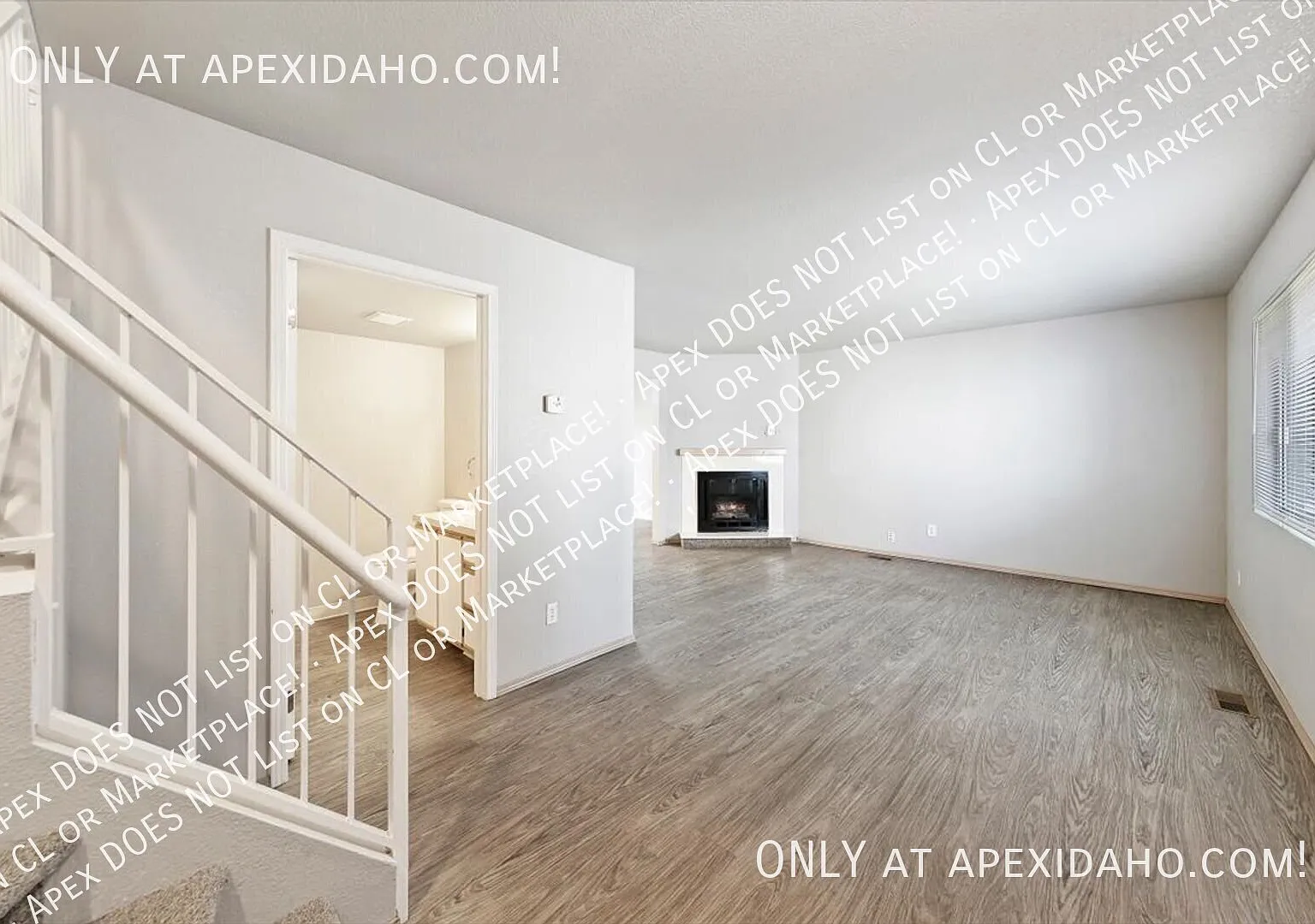 Recently Remodeled Boise Home with Fireplace - Water, Sewer & Trash Included — Photo 4