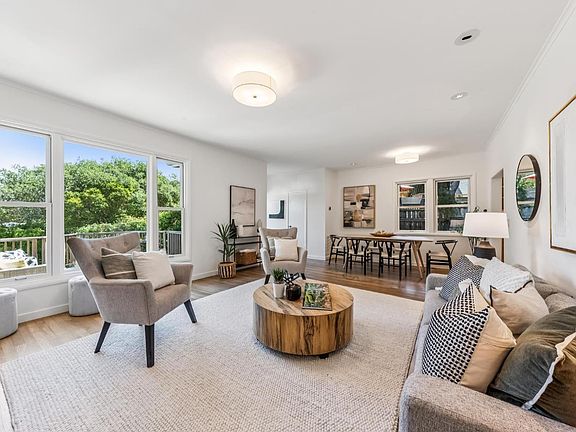 4th image of 215 Chapman Drive