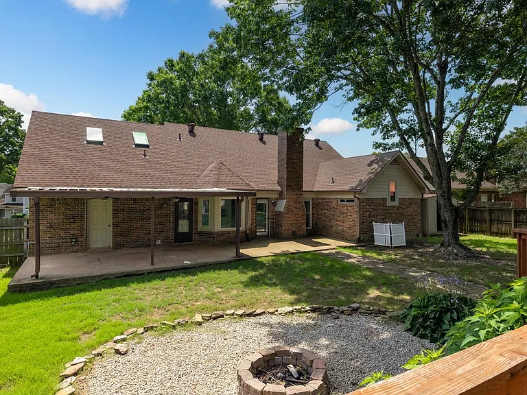 3075 Stonecrest Cir — Photo 39