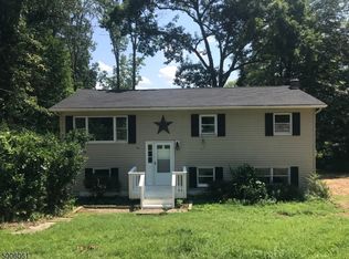 50 Black Oak Dr, Vernon, NJ 07462