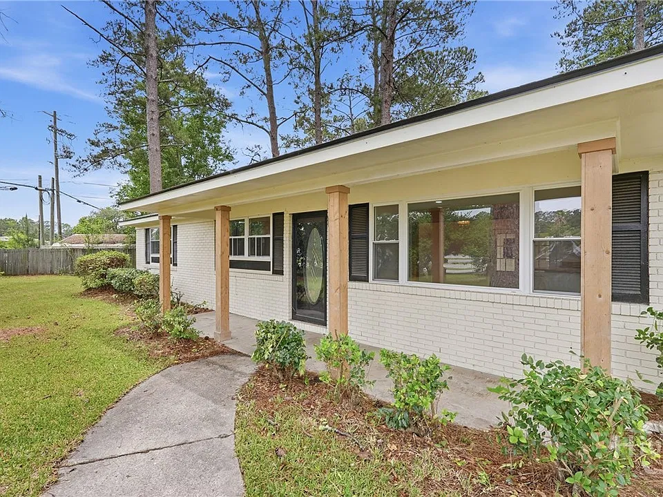 200 Frontage Rd