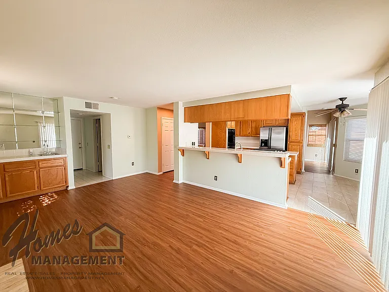 593 Silver Shadow Dr — Photo 9