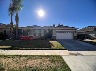 186 Montana De Oro St, Tulare, CA 93274