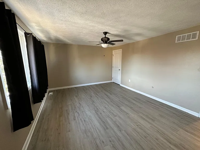 3113 Laurel Ridge Cir — Photo 10