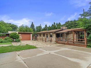 5445 S Nicholson AVENUE, Cudahy, WI 53110