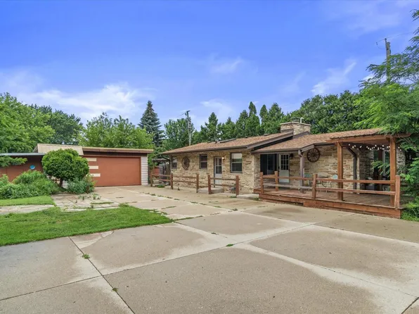 5445 S Nicholson AVENUE, Cudahy, WI 53110