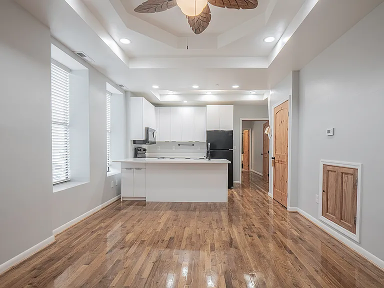 802 Central Ave #3 — Photo 5