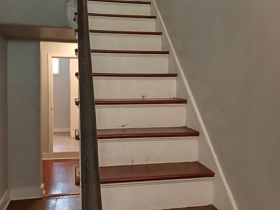 5th image of 2213 Venable St