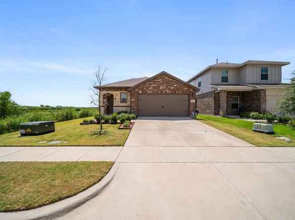 1501 Dilley Ln, Forney, TX 75126