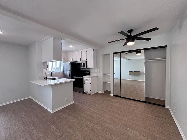 132 Clark Dr — Photo 19