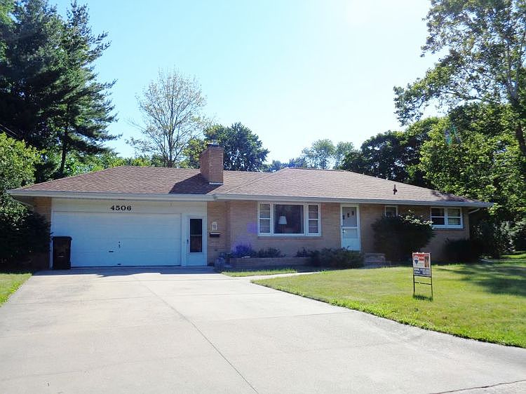 1st image of 4506 Castle Dr