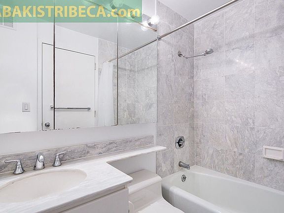 4th image of 295 Greenwich St #7ON