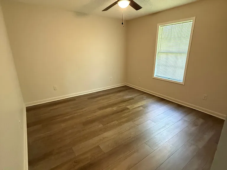 17650 Brownsferry Rd — Photo 10