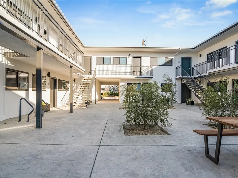111 N La Cumbre Rd #12