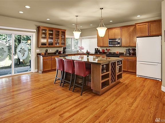 4th image of 13220 NE 137th Ct