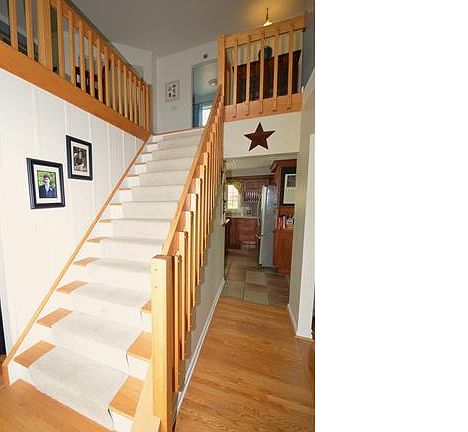 3rd image of 105 Sagewood Dr
