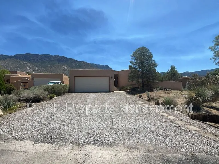 727 Cedar Hill Ln NE #8 — Photo 1