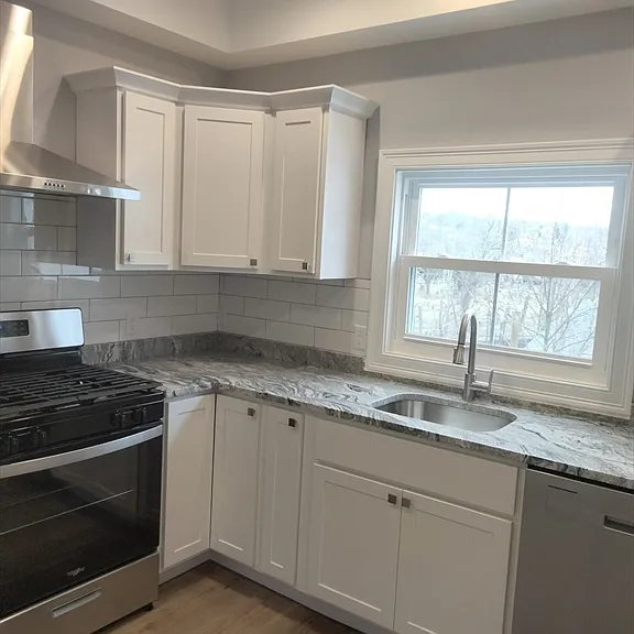 269 Brightman St #1 — Photo 6