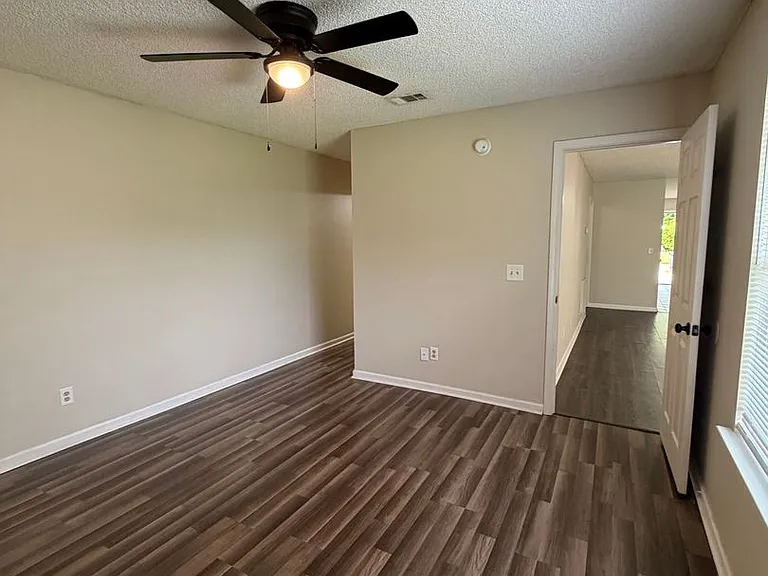 23 Talbot Ct — Photo 21