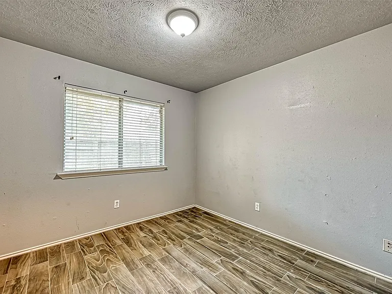 2235 Sentinal Oaks St — Photo 21