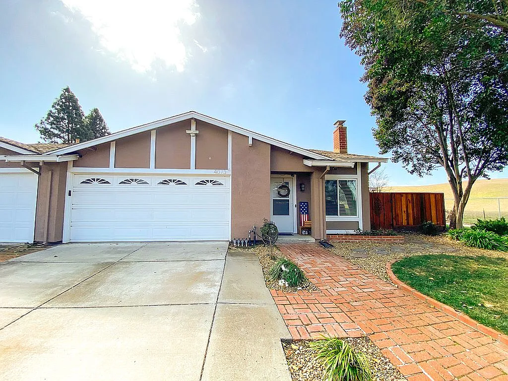 4073 Bristlecone Way photo 1