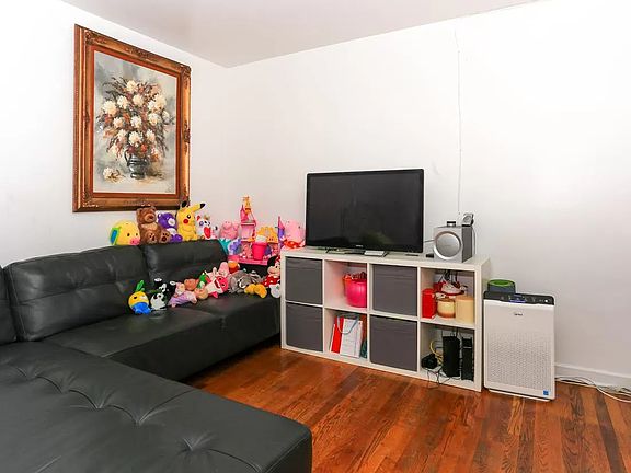 4th image of 144-39 Sanford Ave APT 1E