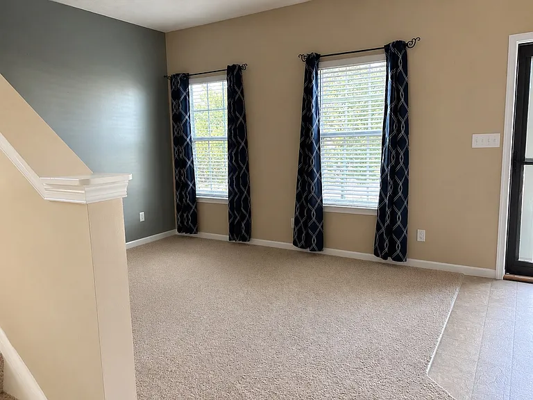 1921 Spring Ridge Dr — Photo 5